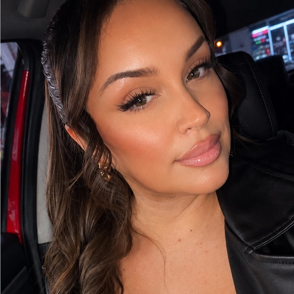 kaela_gray